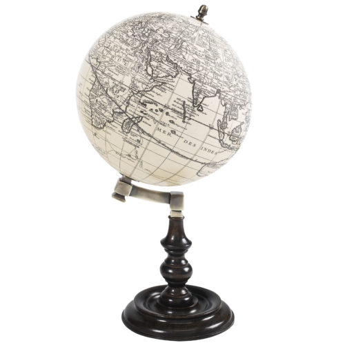 Trianon globe