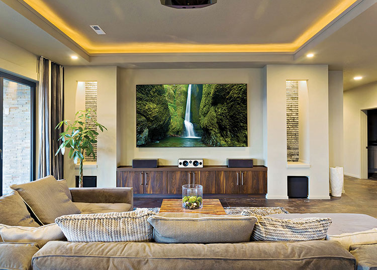 contemporary living room design with indirect lighting; molding and lighting ideas; interior design inspiraton